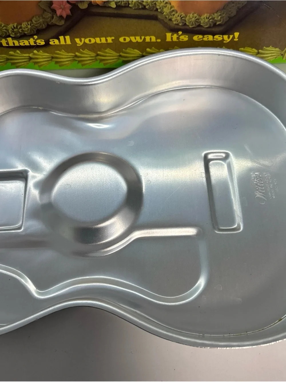1974 Wilton Guitar Aluminum 3-D Birthday Cake Pan With Pieces & Box! Never Used